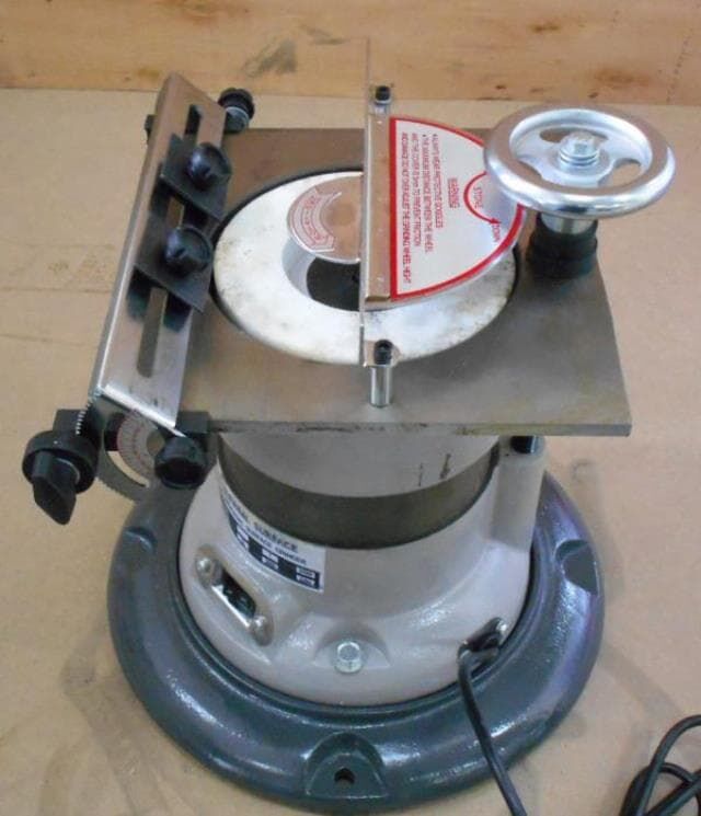 Станок для заточки плоских ножей, стамесок и свёрл Ltt WT-650