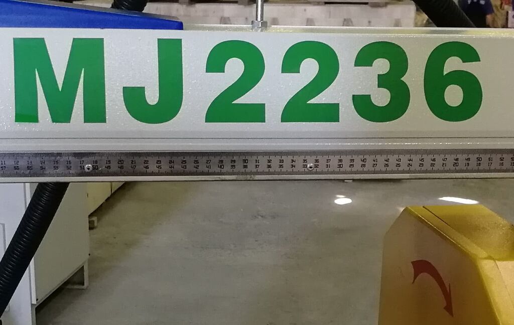 Торцовочный станок LTT MJ2236