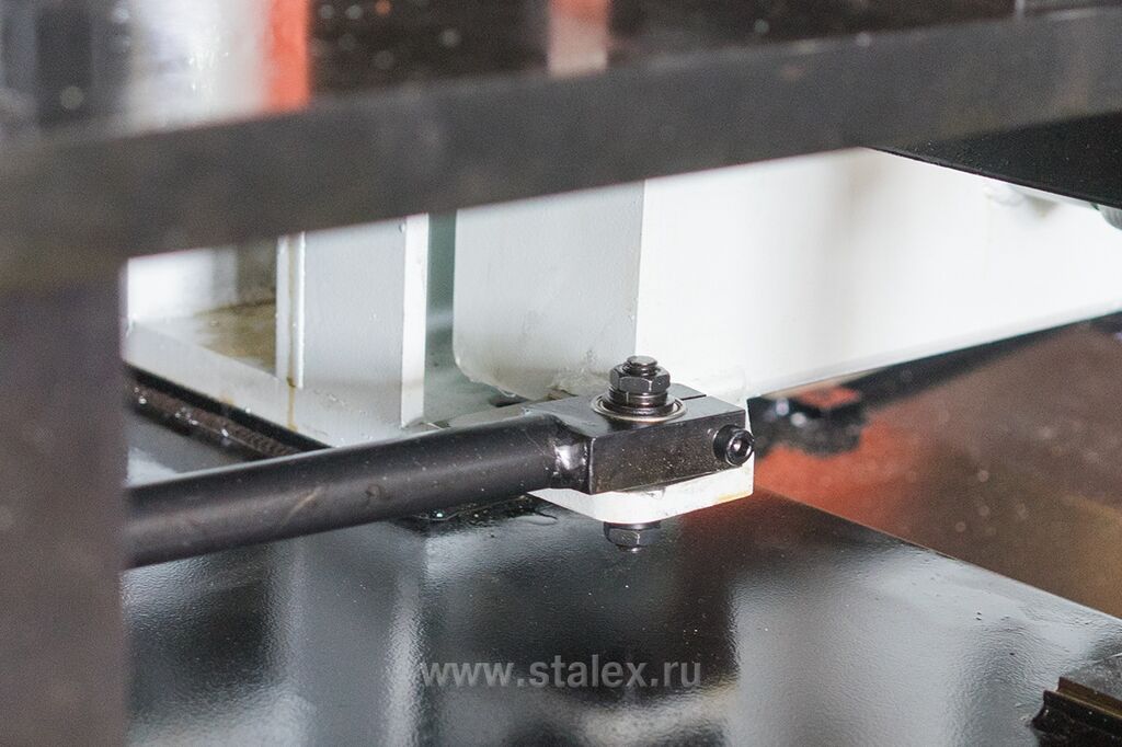 Станок ленточнопильный с гидроподъёмом рамы STALEX BS-2114ТH (388065)