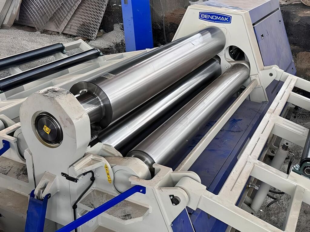 Четырёхвалковые гидравлические вальцы Bendmak CY4R-HHS 120-12/6.0