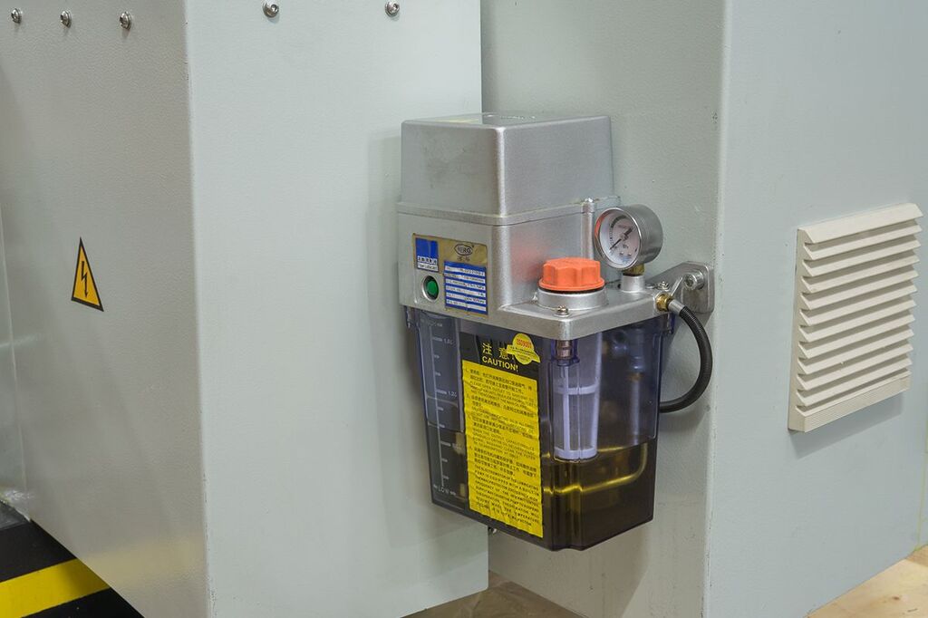 Инструментальный фрезерный станок Stalex WFM 800 Servo