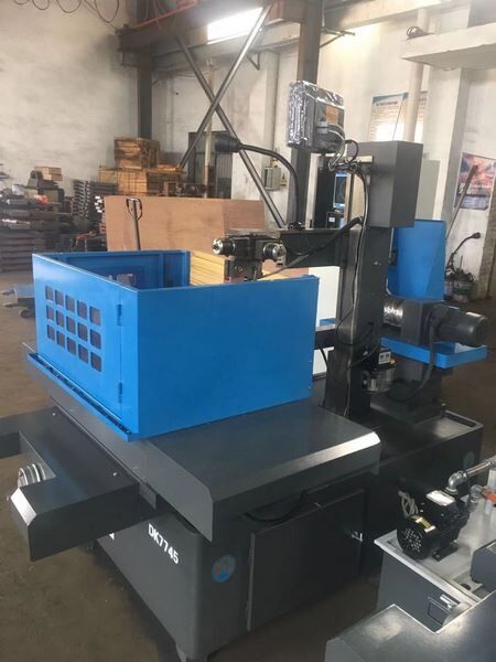 Электроэрозионный проволочно-вырезной станок MetalTec DK 7735M