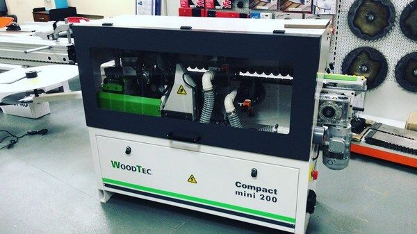 Автоматический кромкооблицовочный станок WoodTec Compact mini 200
