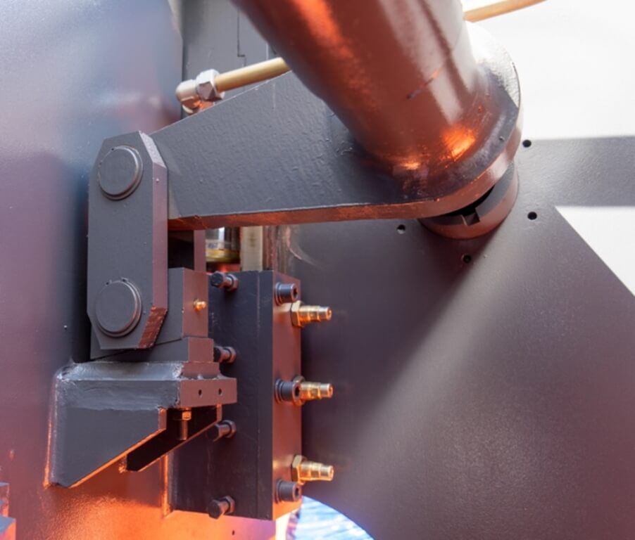 Гидравлический листогибочный пресс Metal Master HPJ 32125 C Sensor (с бомбированием)
