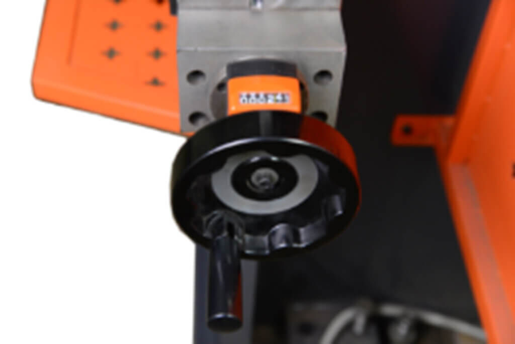 Гидравлический листогибочный пресс Metal Master HPJ 32125 C Sensor (с бомбированием)