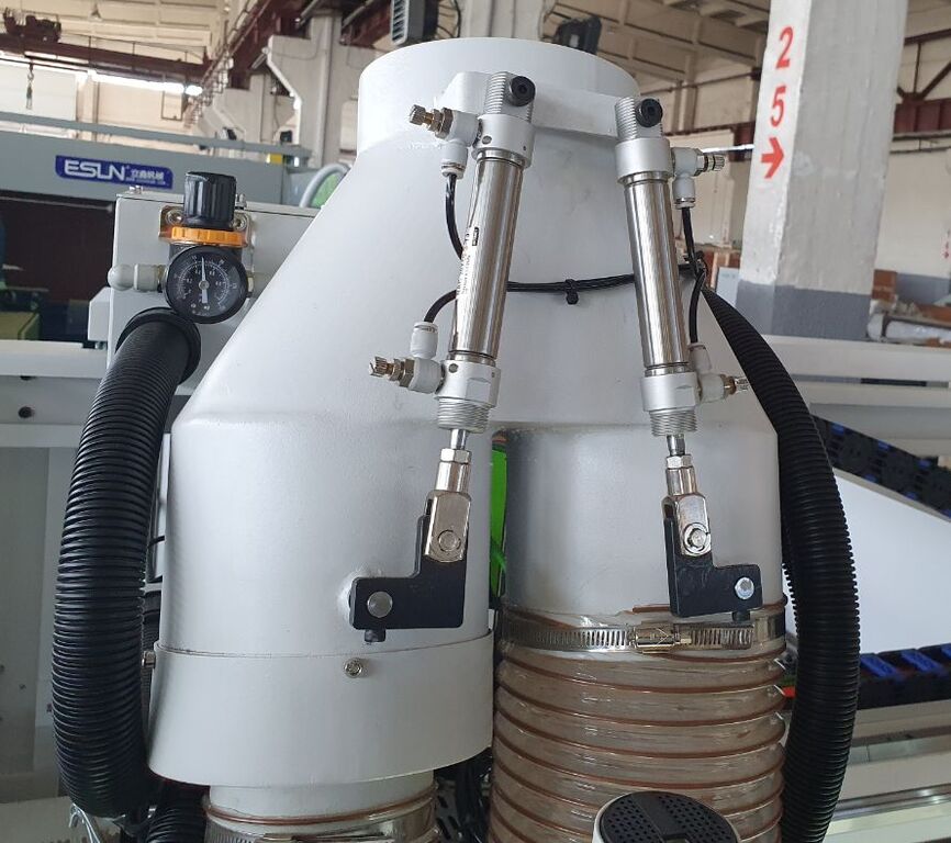 Автоматический сверлильно-присадочный станок с чпу WoodTec HBM 611L