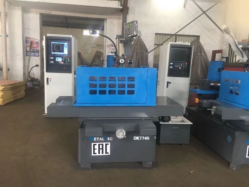 Электроэрозионный проволочно-вырезной станок MetalTec DK 7735M