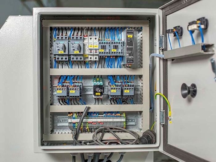 Мощные трехвалковые вальцы ST3 160-30/3